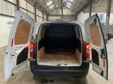Peugeot Partner BLUEHDI PROFESSIONAL PREMIUM PLUS L1 7