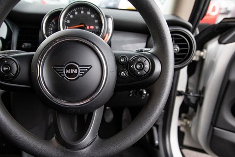 Mini Hatch COOPER CLASSIC 20