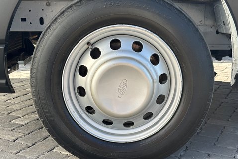Ford Transit 350 Drw L4 130 ps Dropside Truck 27