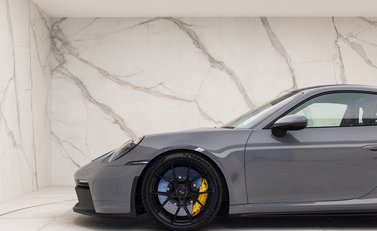 Porsche 911 (992) GT3 24