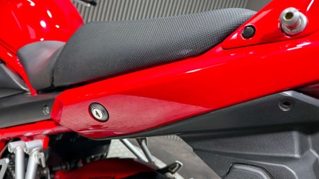 Suzuki Bandit GSF 650 2005 ONLY 15K MOT VERY CLEAN A2 RESTRICTABLE 650CC 33