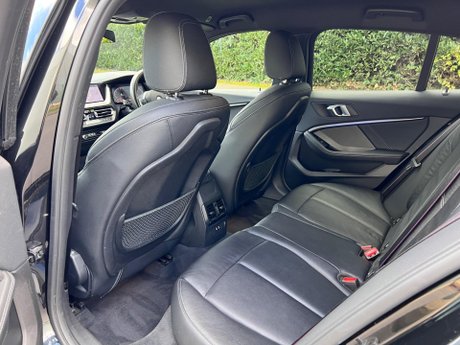 BMW 1 Series 1.5 118i M Sport (LCP) Hatchback 5dr Petrol DCT Euro 6 (s/s) (136 ps) 34