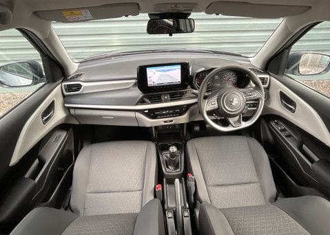 Suzuki Swift MOTION 17