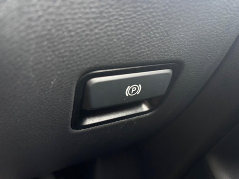 Mercedes-Benz B Class 1.5 B180d AMG Line (Premium) 7G-DCT Euro 6 (s/s) 5dr 33