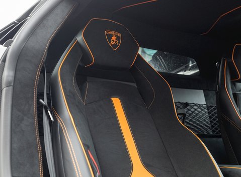 Lamborghini Aventador SVJ LP 770-4 15