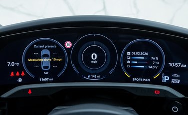 Porsche Taycan TURBO S CROSS TURISMO 18