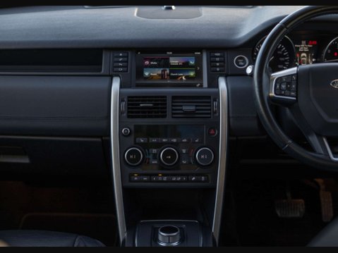 Land Rover Discovery Sport 2.0 Discovery Sport HSE TD4 Auto 4WD 5dr 22