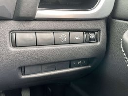 Nissan Qashqai 1.3 Qashqai N-Connecta DiG-T MHEV 5dr 61