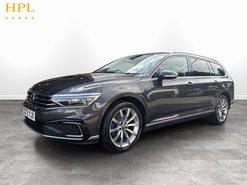 Volkswagen Passat 1.4 TSI 13kWh GTE Advance Estate 5dr Petrol Plug-in Hybrid DSG Euro 6 (s/s)