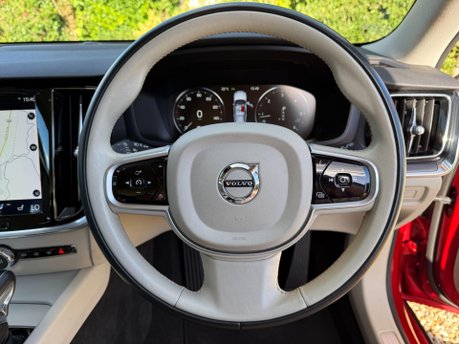 Volvo V60 2.0 D4 Momentum Pro Auto Euro 6 (s/s) 5dr 16