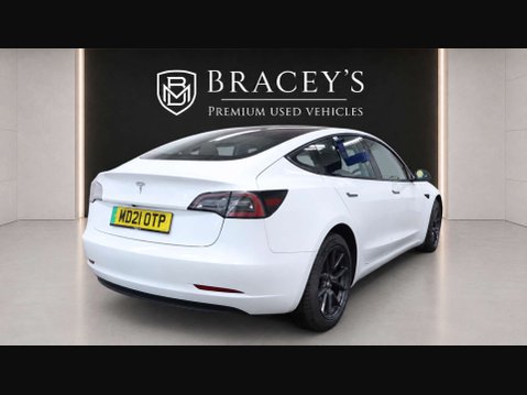 Tesla Model 3 Model 3 Standard Range + 4dr 3