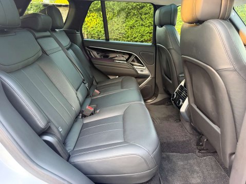 Land Rover Range Rover 3.0 D350 MHEV HSE Auto 4WD Euro 6 34