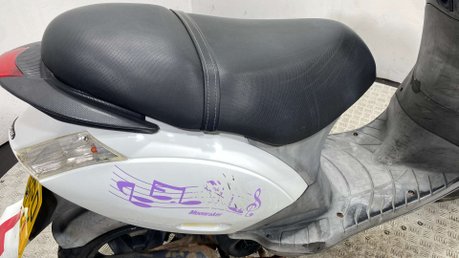 Piaggio Zip 2010 2 STROKE PROJECT SCOOTER SPARES OR REPAIR 50CC 10