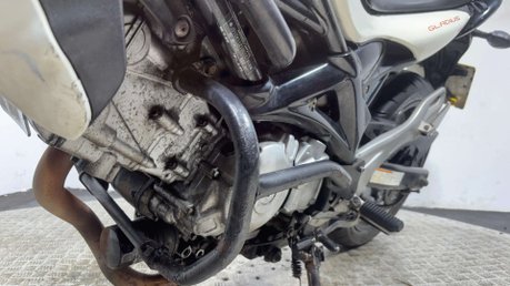 Suzuki Gladius 650 2012, 54K, 650CC RUNNING NAKED, SPARES/REPAIR/PROJECT 30