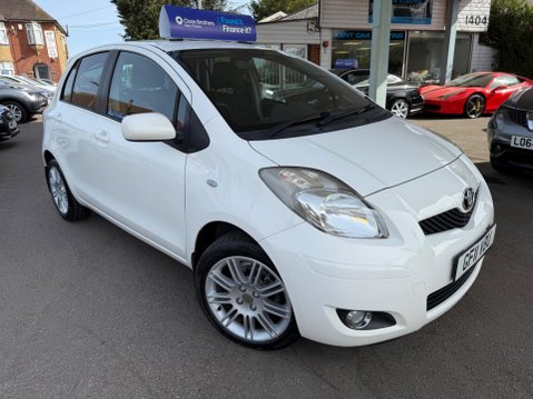 Toyota Yaris 1.33 Dual VVT-i SR Euro 5 (s/s) 5dr 8
