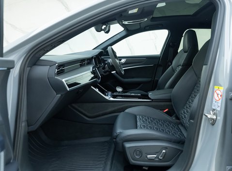 Audi RS6 Avant Carbon Black 15