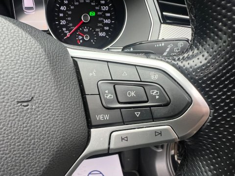 Volkswagen Passat R-LINE TDI 4MOTION DSG 42