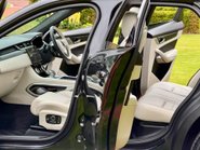 Jaguar F-Pace R-DYNAMIC HSE BLACK 90TH ANNIVERSARY EDITION 2