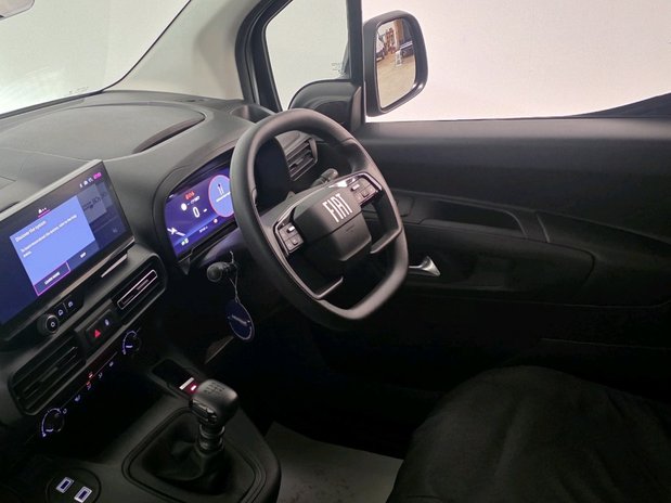 Fiat Doblo Doblo 1.5 BlueHDi 1000kg 100 Van 4