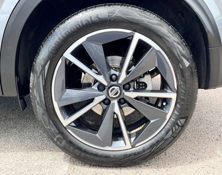 Nissan Qashqai 1.3 Qashqai Tekna DiG-T MHEV 5dr 13