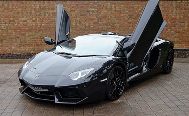 Lamborghini Aventador LP 700-4 Roadster 27