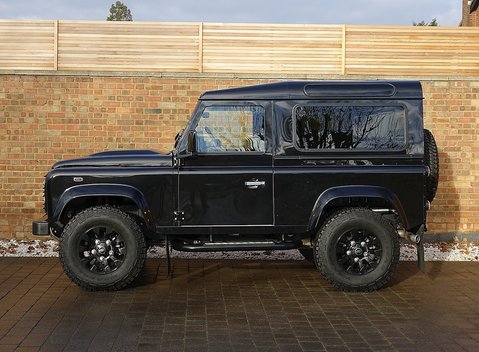 Land Rover 90 Autobiography 23