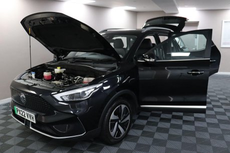 MG ZS TROPHY 16