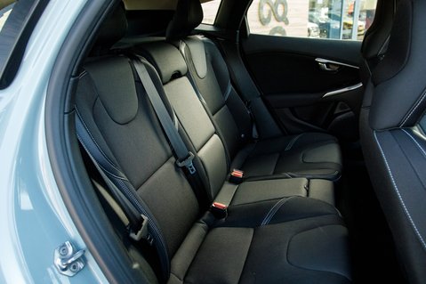 Volvo V40 T2 MOMENTUM 33