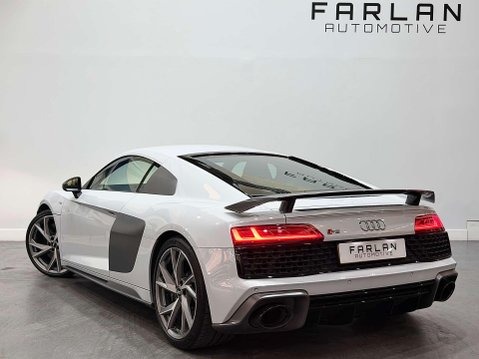 Audi R8 5.2 FSI V10 Performance Coupe 2dr Petrol S Tronic quattro Euro 6 (s/s) (620 5