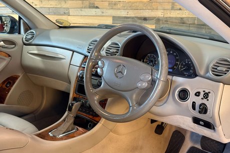 Mercedes-Benz CLK 3.2 CLK320 Elegance Coupe 2dr Petrol Automatic (250 g/km, 215 bhp) 67