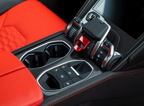 Lamborghini Urus 20
