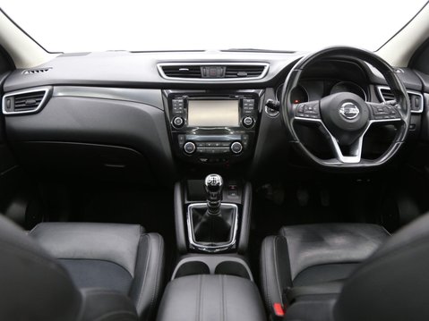 Nissan Qashqai 1.5 dCi Tekna Euro 6 (s/s) 5dr 9