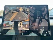 Tesla Model Y LONG RANGE AWD 21