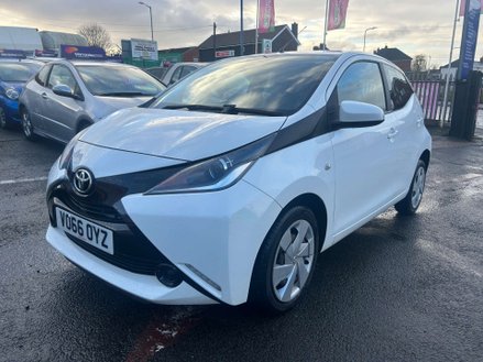 Toyota Aygo 1.0 Aygo X-Play VVT-i 5dr