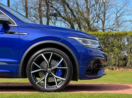 Volkswagen Tiguan R TSI 4MOTION DSG 26