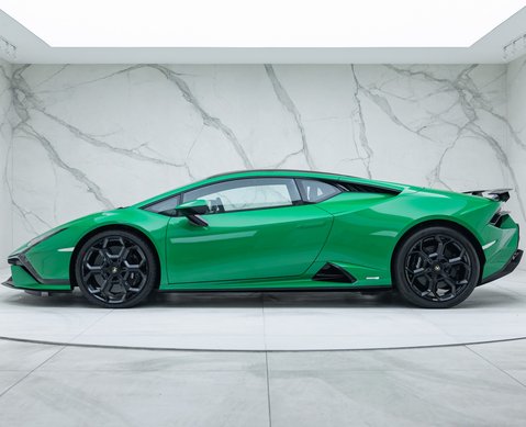 Lamborghini Huracan Tecnica 