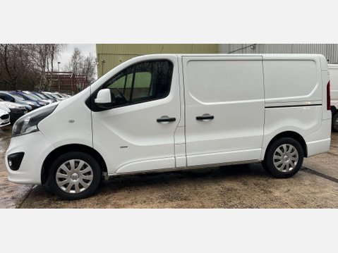 Vauxhall Vivaro 1.6 CDTi 2900 Sportive Panel Van 5dr Diesel Manual L1 H1 Euro 6 (120 ps) 17