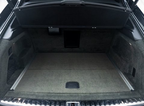 Bentley Bentayga V8 AZURE EWB First Edition 52