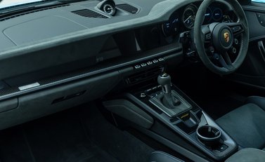 Porsche 911 GT3 RS (992) 19