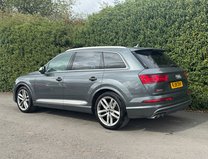 Audi SQ7 4.0 TDI V8 SUV 5dr Diesel Tiptronic quattro Euro 6 (s/s) (435 ps) 37