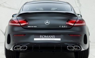 Mercedes-Benz C63 S Final Edition 5