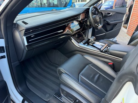 Audi Q8 TDI QUATTRO BLACK EDITION 46