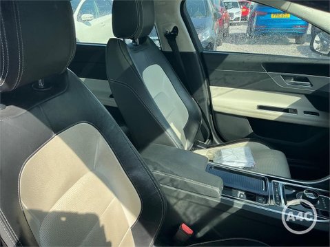 Jaguar XF 2.0d R-Sport Auto AWD Euro 6 (s/s) 4dr 4