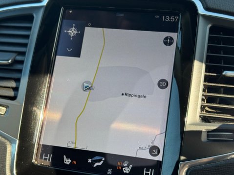 Volvo XC90 2.0 D5 Momentum Geartronic 4WD Euro 6 (s/s) 5dr 16