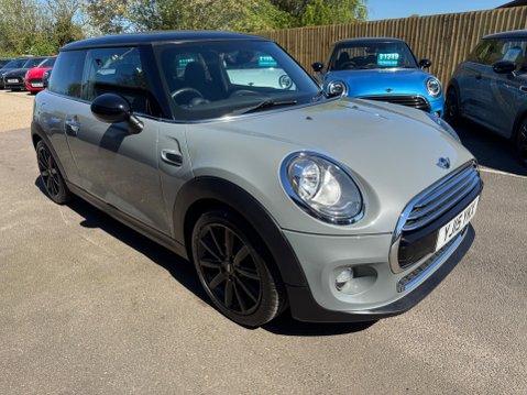 Mini Hatch COOPER 1