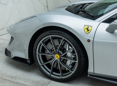 Ferrari 488 Pista 32