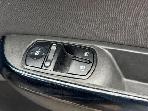 Vauxhall Corsa 1.4i ecoFLEX Energy Euro 6 5dr (a/c) 12