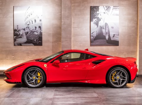 Ferrari F8 Tributo 2