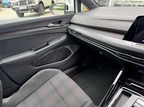 Volkswagen Golf GTI TSI DSG 36