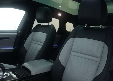 Land Rover Range Rover Evoque 1.5 Range Rover Evoque R-Dynamic HSE P300e Auto 4WD 5dr 58